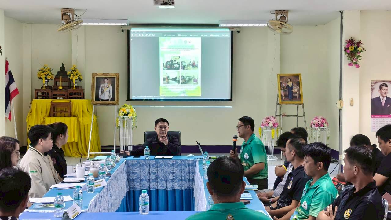 นายกกล่าวต้อนรับคณะผู้เข้าร่วมอบรม โครงการ ทสม.วังเหนือ สู้ไฟป่า ลดหมอกควัน มุ่งสู่ BCG อย่างยั่งยืน